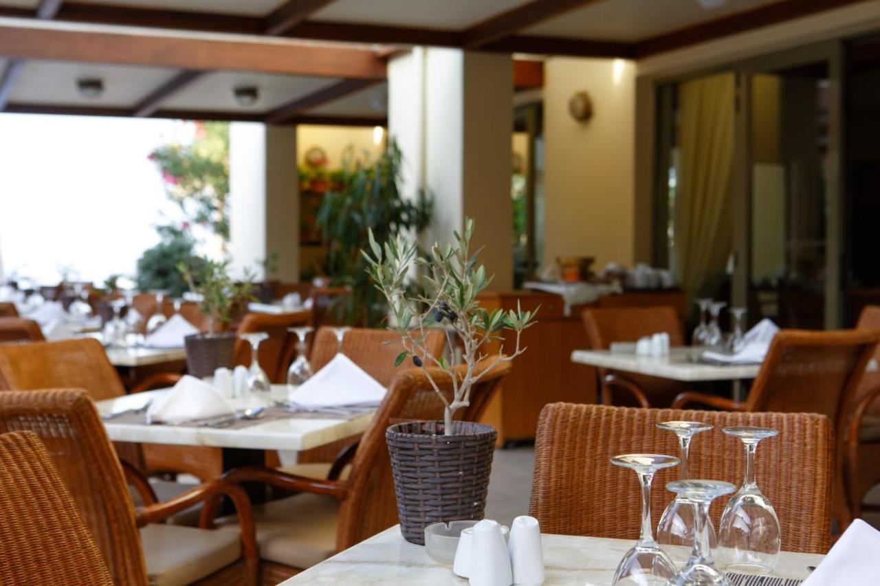 Готель Giannoulis - Santa Marina Plaza (Adults Only) Agia Marina  Екстер'єр фото